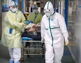 Chuyên gia nêu 3 yếu tố khiến virus corona “sợ” nhất