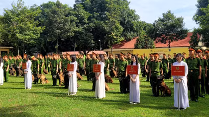 Khai mạc Hội thi cán bộ huấn luyện và chó nghiệp vụ giỏi trong CAND 