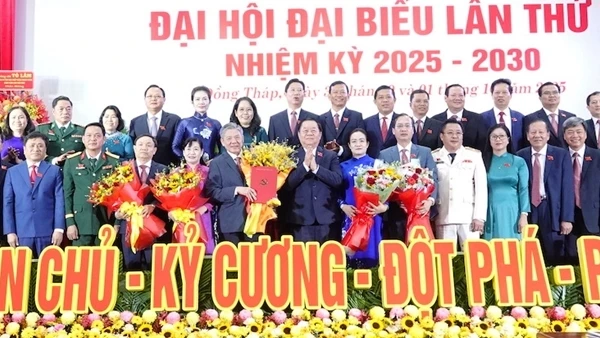 Đồng Tháp xây dựng đội ngũ cán bộ, lãnh đạo có tâm, có tầm