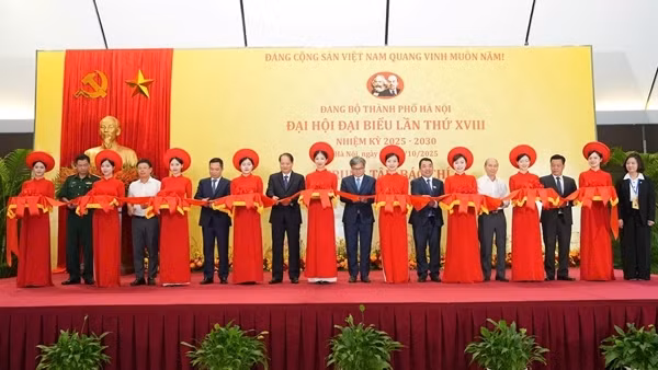 Khai trương Trung tâm Báo chí phục vụ Đại hội đại biểu Đảng bộ TP Hà Nội