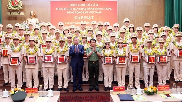 Kỳ Đại hội đổi mới toàn diện