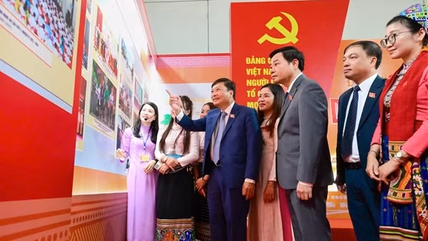 Phấn đấu đưa Nghệ An trở thành tỉnh khá, cực tăng trưởng tầm quốc gia trong kỷ nguyên phát triển mới