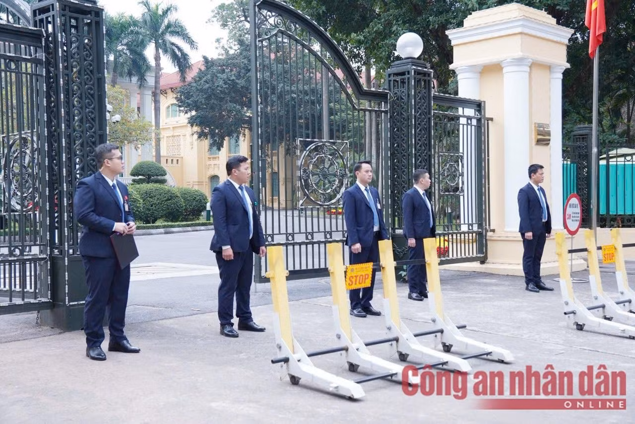 Bảo vệ an toàn Hội nghị lần thứ nhất Ban Chấp hành Trung ương Đảng khóa XIV tiến hành -4