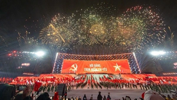 “Dưới lá cờ vẻ vang của Đảng” – Bản hùng ca chào mừng thành công Đại hội XIV