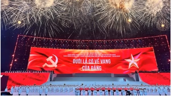 Dưới lá cờ vẻ vang của Đảng: Kiến tạo đường lối phát triển trong kỷ nguyên mới