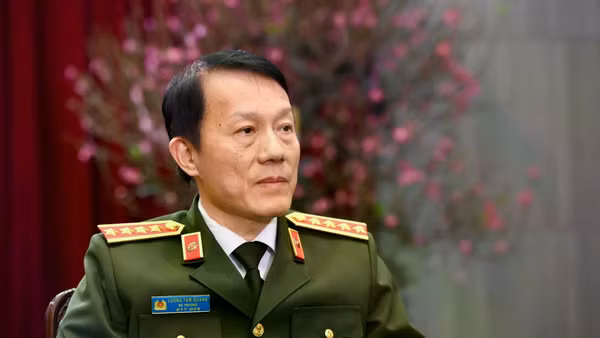 Phẩm chất anh hùng, bản lĩnh kiên cường, "Tuyệt đối trung thành với Đảng, Tổ quốc và Nhân dân", "Vì nước quên thân, vì dân phục vụ" qua 80 năm xây dựng, chiến đấu và trưởng thành của lực lượng Công an Nhân dân