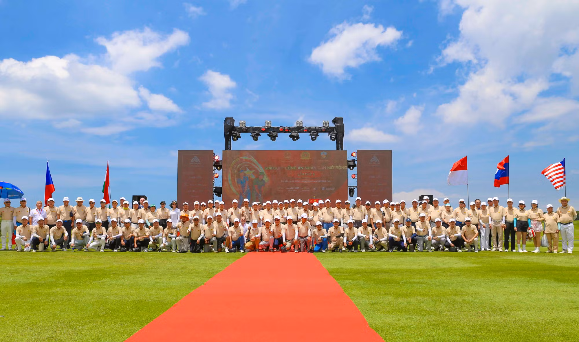 giai-golf-cand-mo-rong-2.jpg