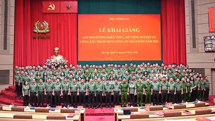 Khai giảng Lớp bồi dưỡng công tác tham mưu Công an nhân dân năm 2026