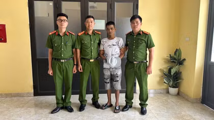 Phối hợp bắt giữ đối tượng truy nã nơi biên giới