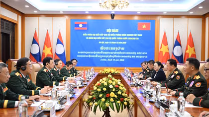 Đại tướng Phan Văn Giang chủ trì lễ đón Phó Thủ tướng, Bộ trưởng Quốc phòng Lào