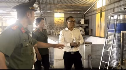Cảnh báo an toàn thực phẩm nước đóng bình tại Hà Nội