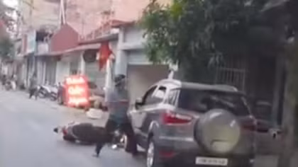 Bắt giữ nghi phạm dùng dao đâm tử vong tài xế ô tô ở phường Bồ Đề
