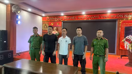 Khởi tố, bắt tạm giam nhóm đối tượng sản xuất, đăng tải video bạo lực