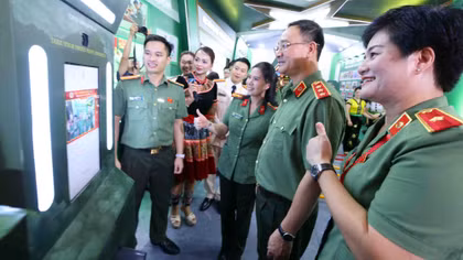 Tái hiện sinh động những dấu ấn trong công tác bảo đảm an ninh nội địa
