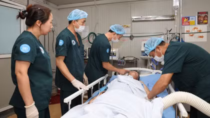Bác sĩ mũ nồi xanh Việt Nam thực hiện ca phẫu thuật thứ 27 tại Nam Sudan