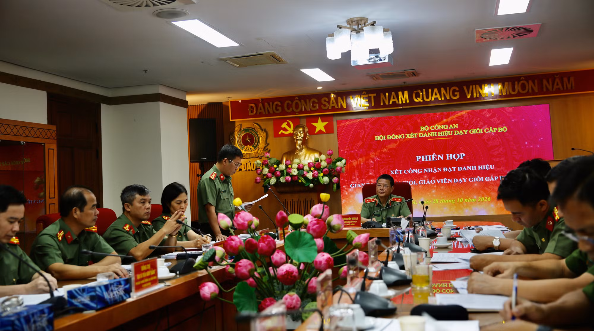 293bbcf7-567b-4ca4-abda-6ea877993d1e-1-201-a.jpg