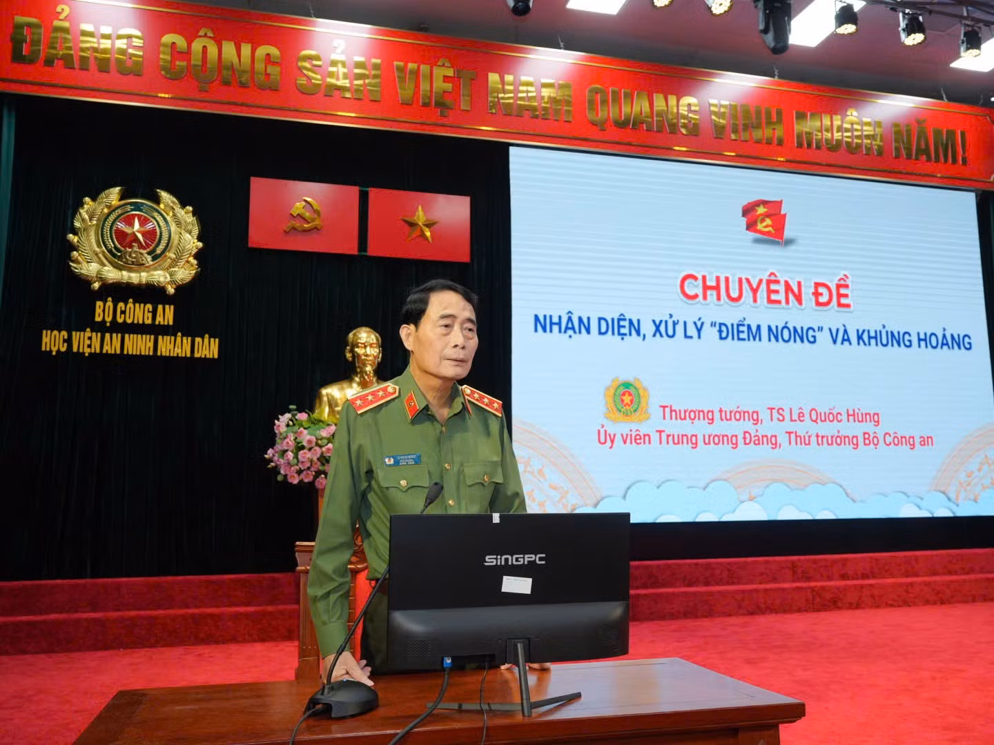 thu-truong-hung-giang-chuyen-de.jpg