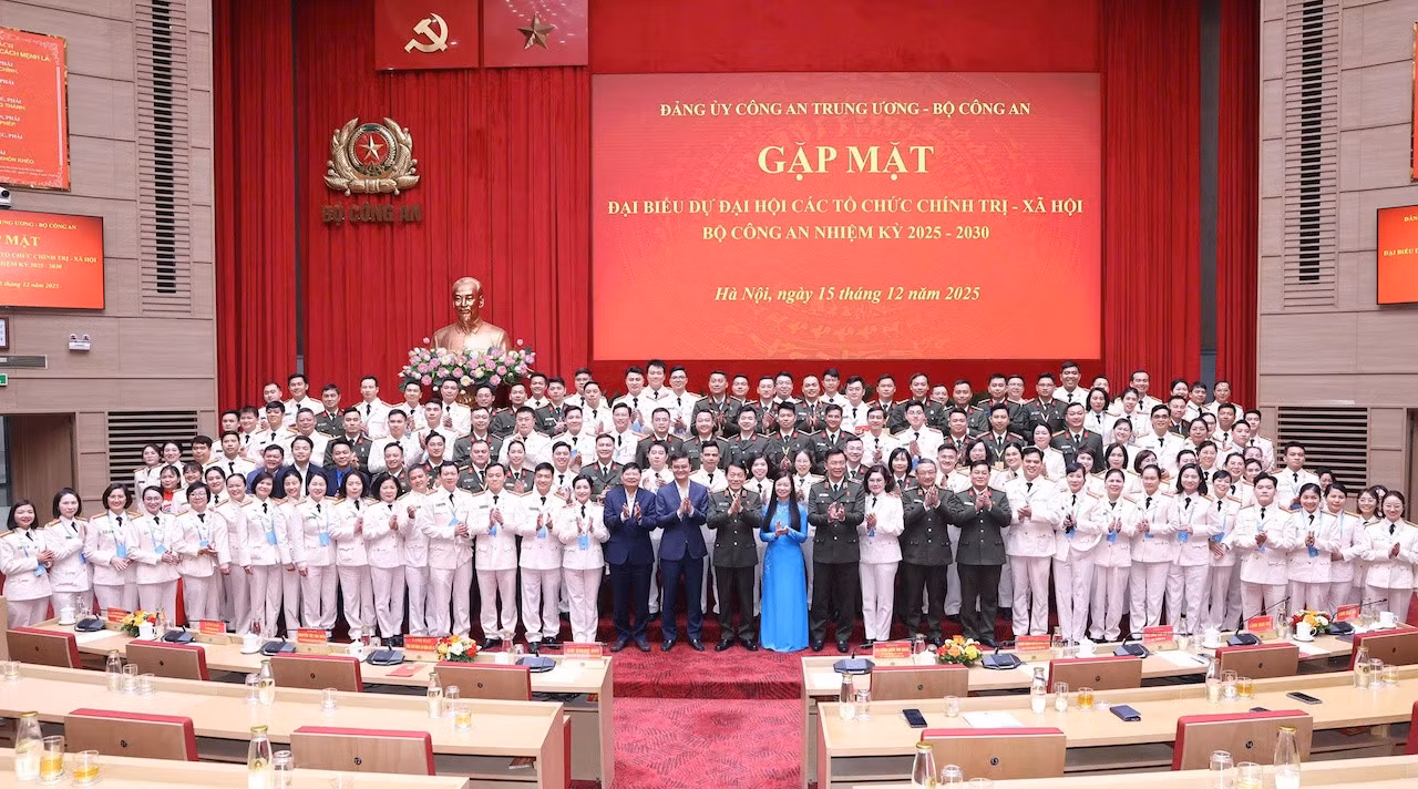 Giai đoạn cách mạng mới là 