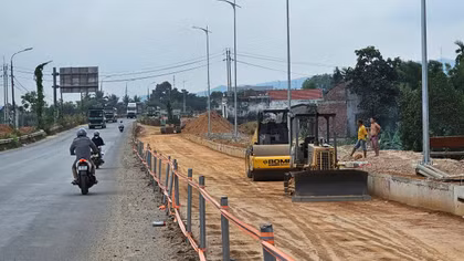 QL 14B thi công ì ạch, Chủ tịch Đà Nẵng yêu cầu "trảm" nhà thầu.