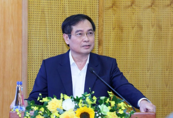 Đồng chí Phan Xuân Thủy - Phó Trưởng Ban Tuyên giáo và Dân vận Trung ương phát biểu khai mạc hội nghị.