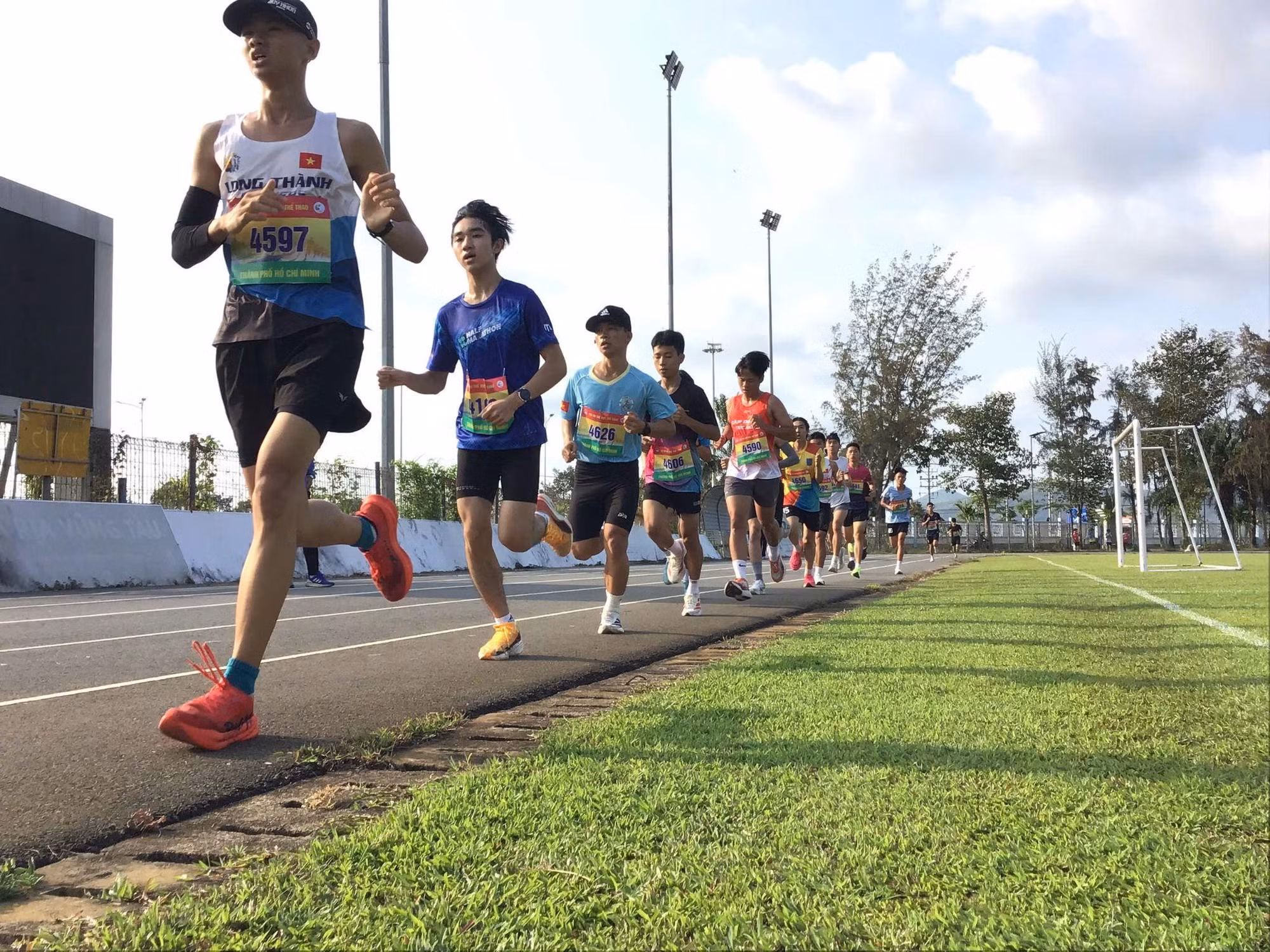 Nestlé Việt Nam tích cực đồng hành cùng các hoạt động thể thao học đường thông qua chương trình Năng Động Việt Nam.