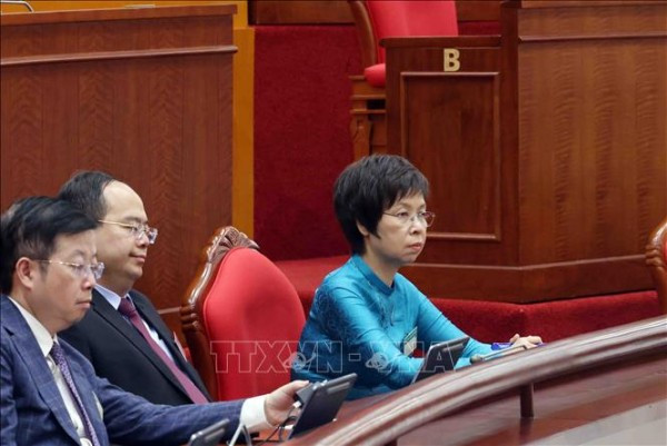 Các đại biểu tham dự bế mạc Hội nghị lần thứ mười hai Ban Chấp hành Trung ương Đảng khóa XIII.