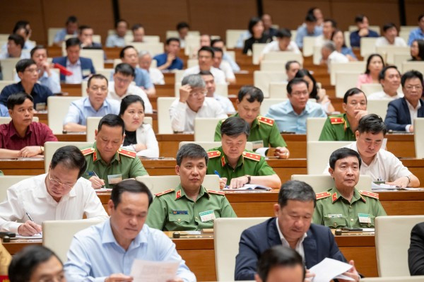 Các đại biểu tham dự hội nghị.