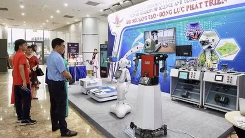 Đẩy mạnh phân cấp, đơn giản hóa thủ tục hành chính thúc đẩy đổi mới sáng tạo