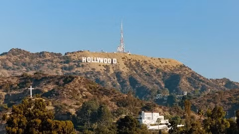 Khi Hollywood không còn là nước Mỹ