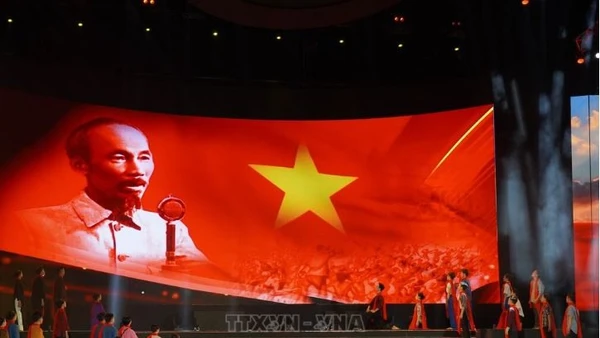 Tiến lên bằng hành động