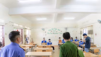 Khởi tố đối tượng cưỡng ép học sinh lớp 8 dẫn đến tự tử