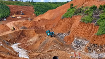 Khan hiếm vật liệu, nhiều dự án xây dựng ở Lâm Đồng gặp khó