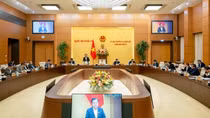 Cấp phép lái tàu, nên quy định trong luật hay phân cấp cho Bộ trưởng Bộ Xây dựng?