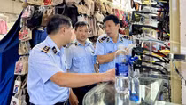 Quản lý thị trường chuyển Công an điều tra 9 vụ sản xuất, buôn bán hàng giả