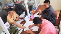 Ngăn chặn vấn nạn vượt ẩu, gây họa trên quốc lộ 20