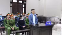 Hai cựu Bí thư và Chủ tịch tỉnh Vĩnh Phúc được đề nghị giảm án từ 2 đến 3 năm tù