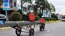 Rình rập hiểm nguy do xe tự chế gây ra
