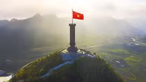Bầu trời Tổ quốc mãi trong tim
