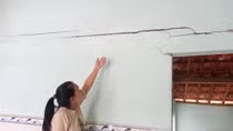 Nhà dân hư hỏng do thi công đường cao tốc phía Đông Đắk Lắk sẽ sớm được bồi thường