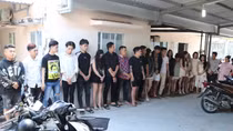 25 nam nữ dương tính với ma túy tại tiệc sinh nhật