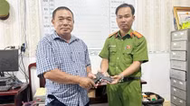 Cà Mau đẩy mạnh thu hồi vũ khí, vật liệu nổ, công cụ hỗ trợ và pháo