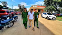 Làm ăn thua lỗ, thuê xe ô tô rồi mang đi cầm cố