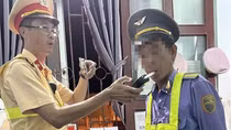 Xử phạt nhân viên gác chắn có nồng độ cồn khi đang làm nhiệm vụ