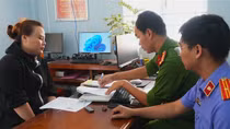 Bị khởi tố vì cố ý “nuốt” 100 triệu người khác chuyển nhầm vào tài khoản