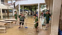 Khánh Hòa hỗ trợ thêm tiền mua đồng phục cho học sinh vùng lũ lụt