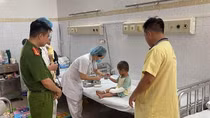 Công an Sơn La giúp đỡ cháu bé bị bỏng nặng