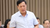 "Nóng" ngộ độc thực phẩm tập thể và thu thuế livestream bán hàng