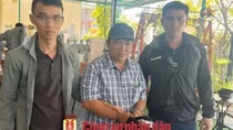 Bắt quả tang đối tượng lừa nhận tiền lo “ông Đại tá Bộ Công an” để lấy xe vi phạm
