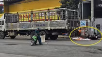 Tránh xe máy từ vỉa hè lao xuống, người đàn ông bị xe tải cán tử vong
