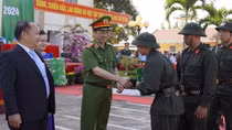Hàng nghìn thanh niên các tỉnh Tây Nguyên hăng hái lên đường nhập ngũ